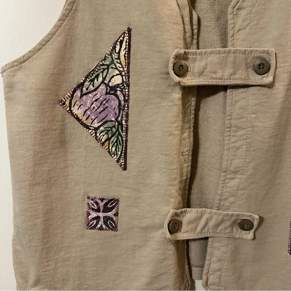 Kat Prints Cotton Vest with Stamped accents One Size - Picture 2 of 8